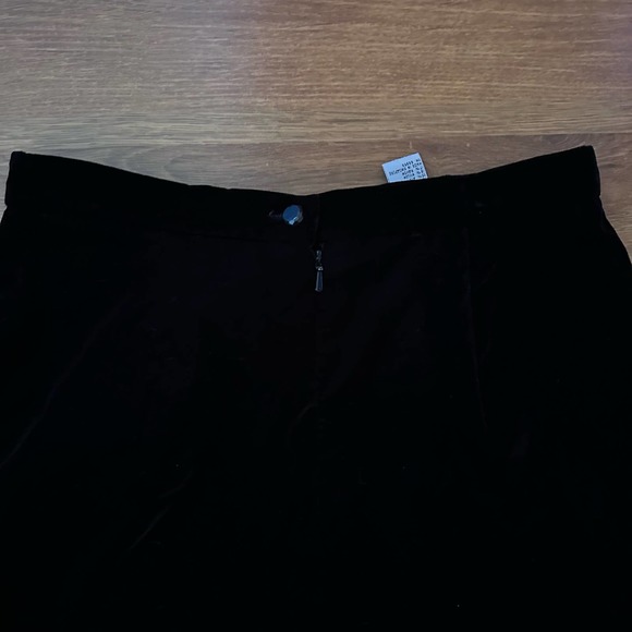Vintage 90s/Y2K Leslie Fay Black Velvet Whimsigoth Skirt size 10 - Picture 4 of 5